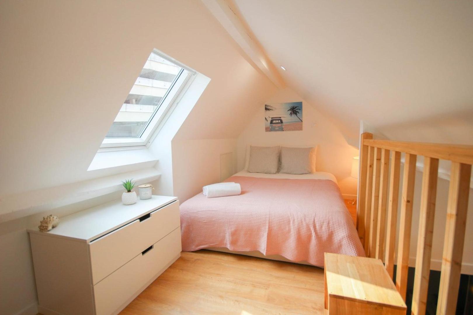 Bright, Fully-Equipped Apartment In Central ليل المظهر الخارجي الصورة