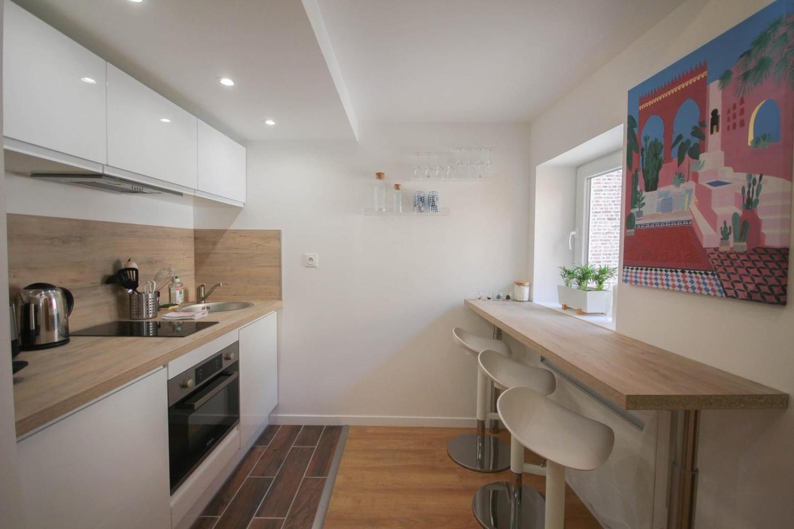 Bright, Fully-Equipped Apartment In Central ليل المظهر الخارجي الصورة